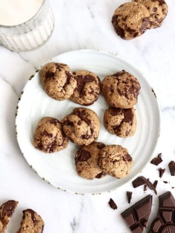Sweet and Salty Chocolate Chip Cookies