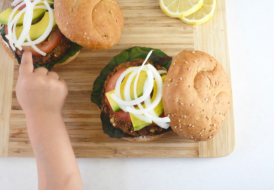 Chickpea Burgers Drizzled with Lemon and Tahini Sauce