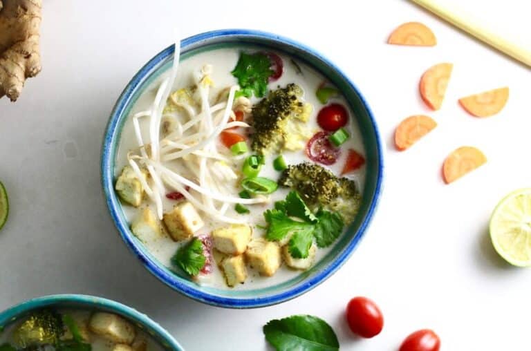 Thai Coconut Soup - Pralines and Greens